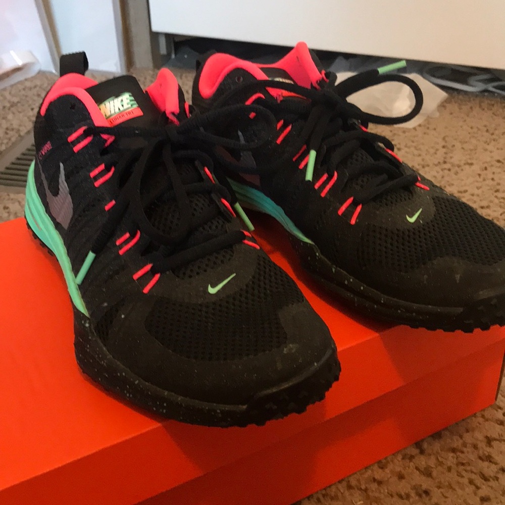 Men’s Nike shoes